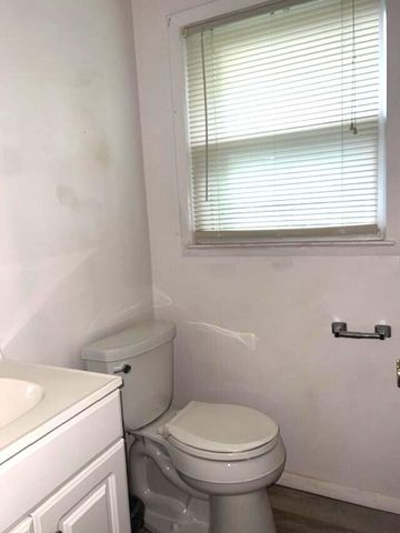 172 Virginia Avenue, Barnwell, SC 29812