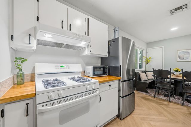 705 Dulwich ST, Austin, TX 78748