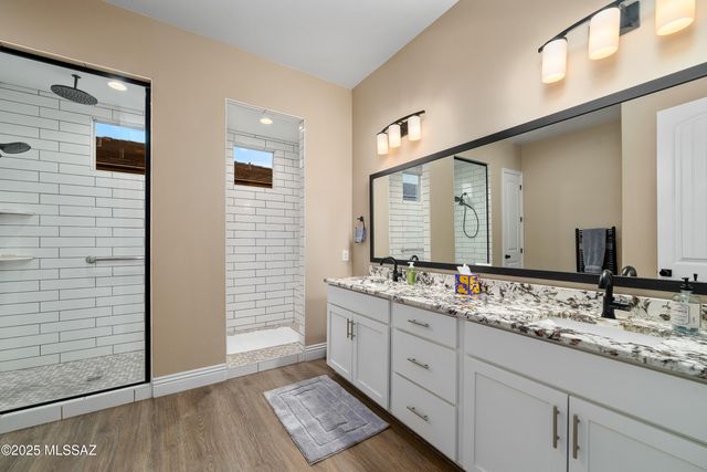 13725 N Hidden Springs Drive, Oro Valley, AZ 85755