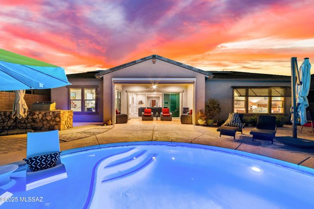 13725 N Hidden Springs Drive, Oro Valley, AZ 85755