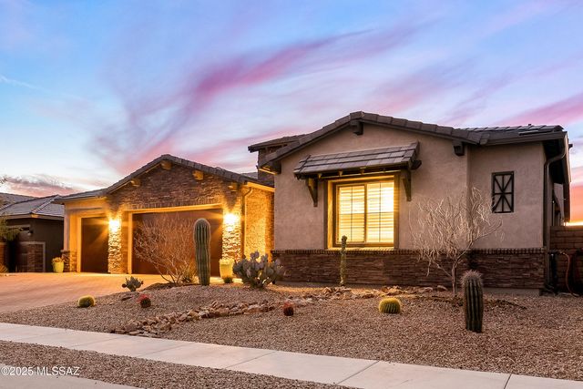 13725 N Hidden Springs Drive, Oro Valley, AZ 85755