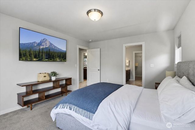 759 NE 2nd Street, North Bend, WA 98045