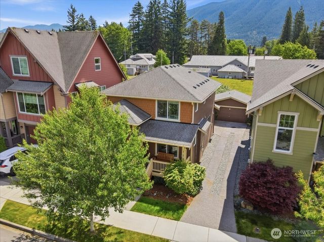 759 NE 2nd Street, North Bend, WA 98045