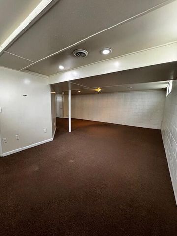 8243 W Grantosa DRIVE, Milwaukee, WI 53218