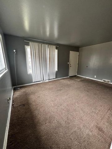 8243 W Grantosa DRIVE, Milwaukee, WI 53218