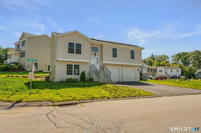 2 Julian Circle, Sterling, CT 06377