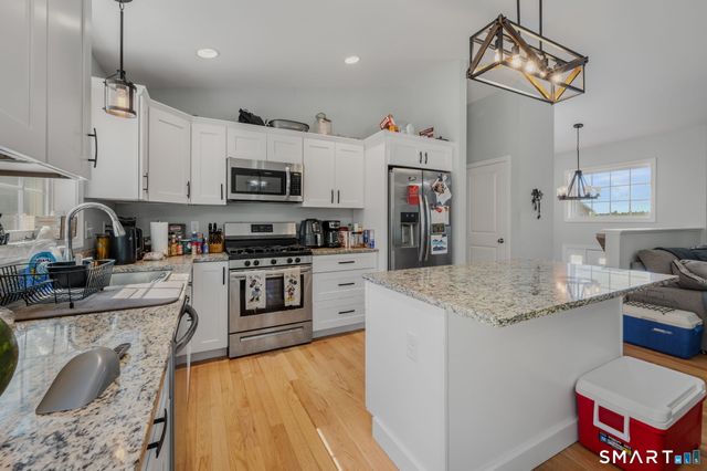 2 Julian Circle, Sterling, CT 06377