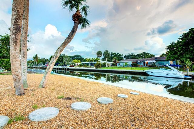 5354 SHADOW LAWN DRIVE, Sarasota, FL 34242