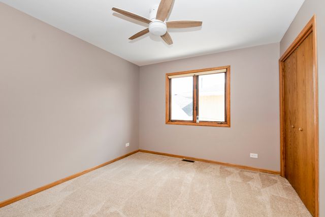 8608 Lamon Avenue, Burbank, IL 60459