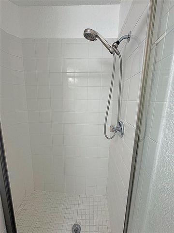 12261 SAILWINDS DRIVE 203, Largo, FL 33773