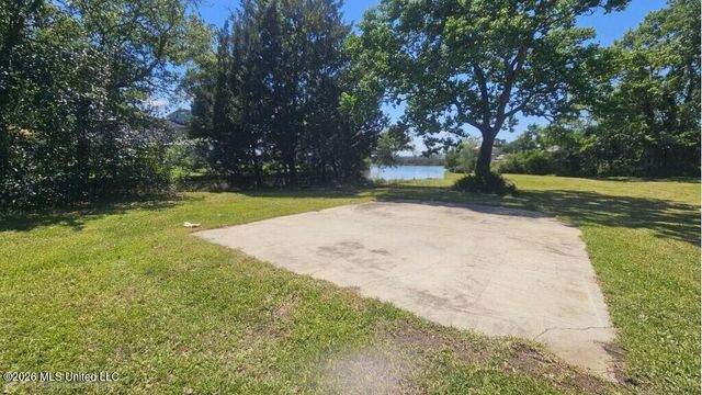 4707 Griffin Street, Moss Point, MS 39563