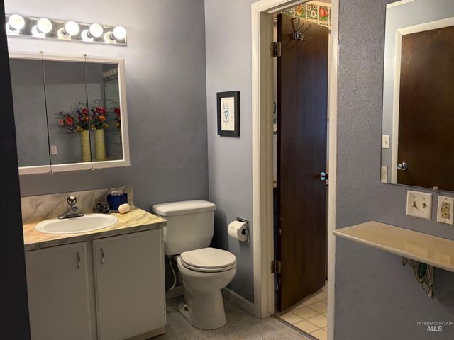 711 W Elm, Caldwell, ID 83605