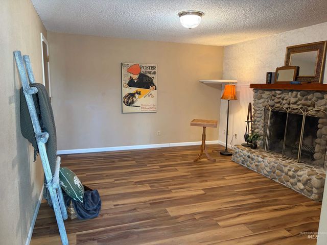 711 W Elm, Caldwell, ID 83605