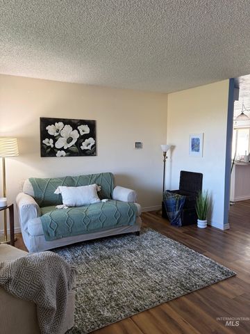 711 W Elm, Caldwell, ID 83605