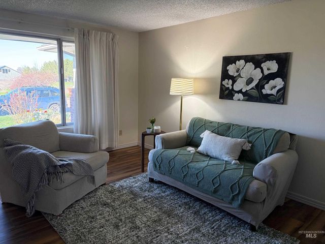 711 W Elm, Caldwell, ID 83605