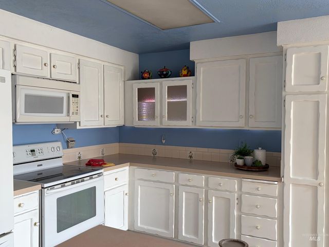 711 W Elm, Caldwell, ID 83605