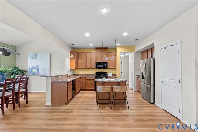 1925 White Mountain Dr, Chester, VA 23836