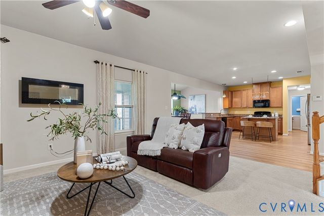 1925 White Mountain Dr, Chester, VA 23836
