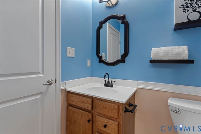 1925 White Mountain Dr, Chester, VA 23836