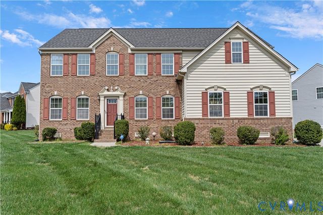 1925 White Mountain Dr, Chester, VA 23836