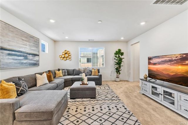 3691 S Nexa Paseo, Ontario, CA 91761