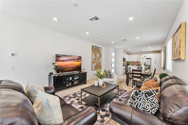 3691 S Nexa Paseo, Ontario, CA 91761