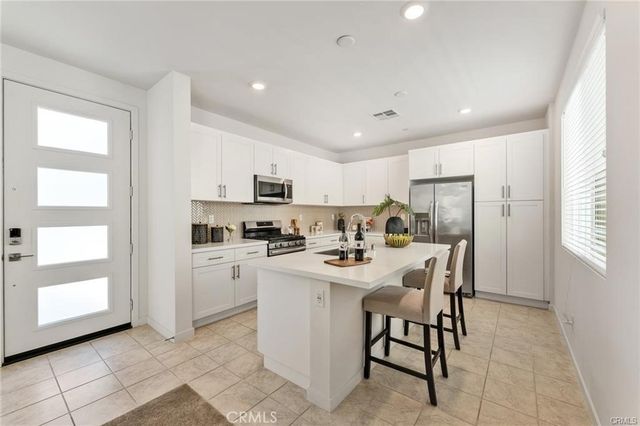 3691 S Nexa Paseo, Ontario, CA 91761