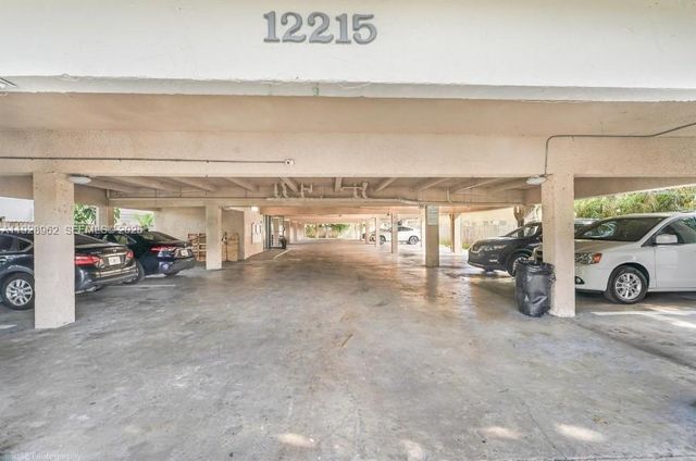 12215 W Dixie Hwy 103, North Miami, FL 33161