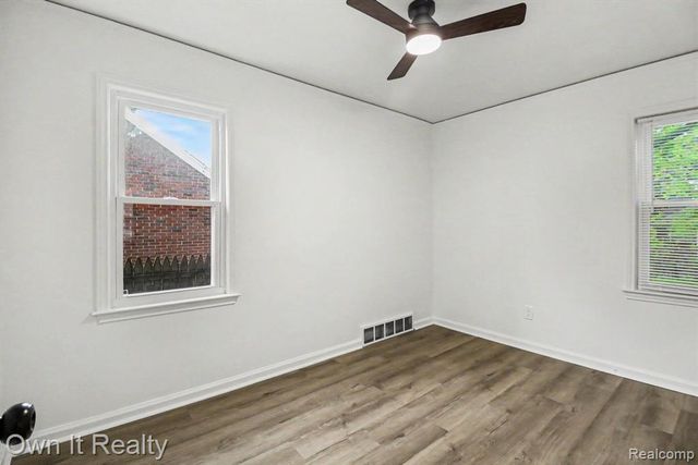 11276 Somerset Avenue, Detroit, MI 48224