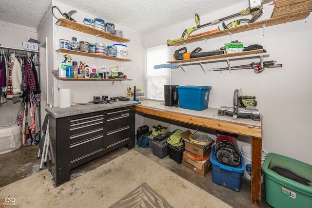 814 Rustic Road, Anderson, IN 46013