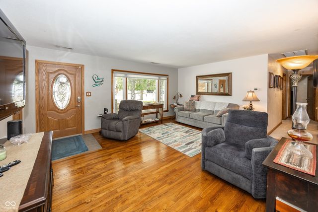 814 Rustic Road, Anderson, IN 46013