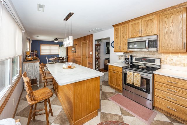 814 Rustic Road, Anderson, IN 46013