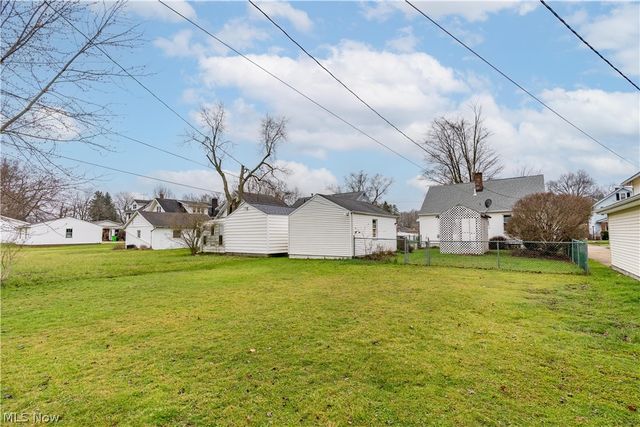 2120 Blenheim Avenue, Alliance, OH 44601