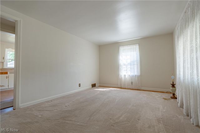 2120 Blenheim Avenue, Alliance, OH 44601