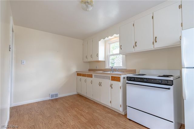 2120 Blenheim Avenue, Alliance, OH 44601