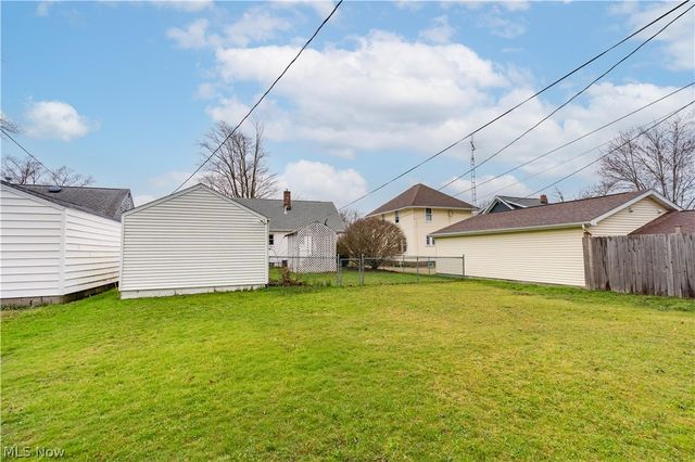 2120 Blenheim Avenue, Alliance, OH 44601