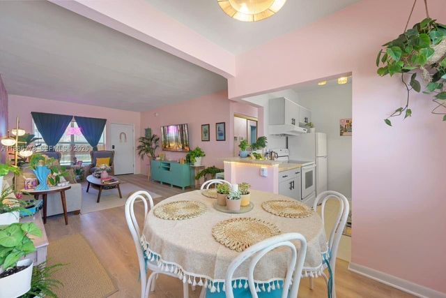 315 Van Buren Street 104B, Hollywood, FL 33019