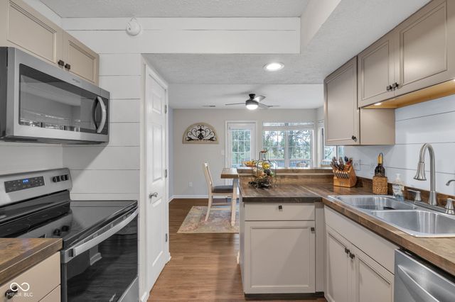 7580 Harbour, Indianapolis, IN 46240