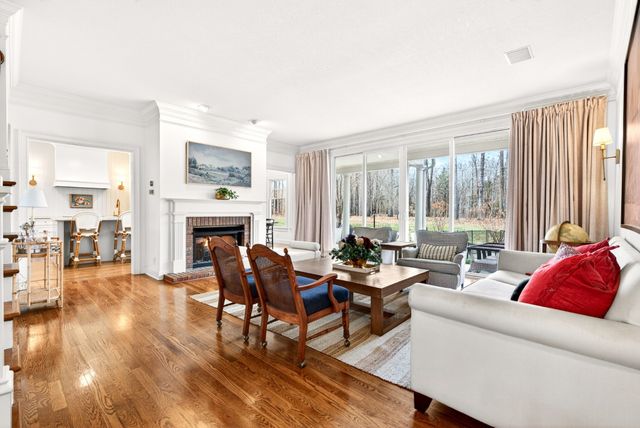 2974 W Mor Dr, Clarksville, TN 37043