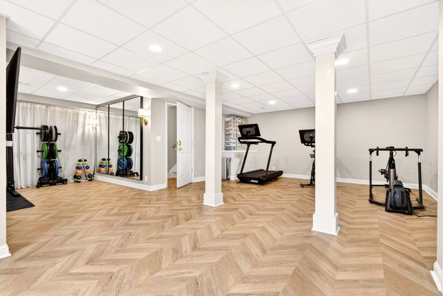 2974 W Mor Dr, Clarksville, TN 37043