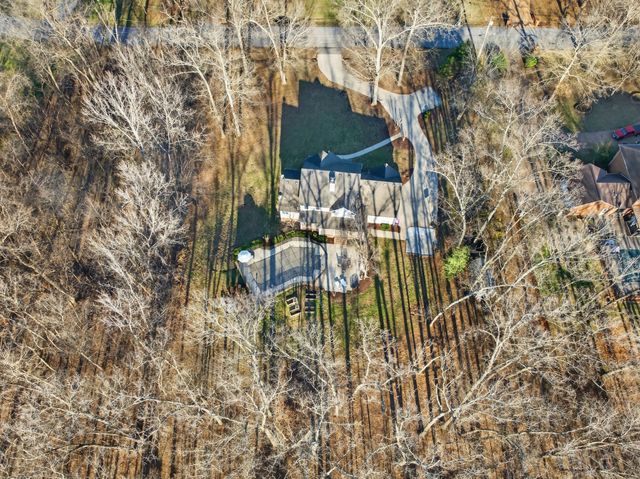 2974 W Mor Dr, Clarksville, TN 37043