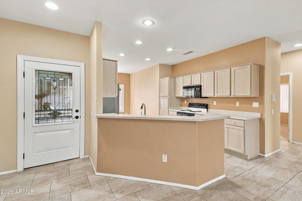16386 W CRATER Lane, Surprise, AZ 85374 — photo 3