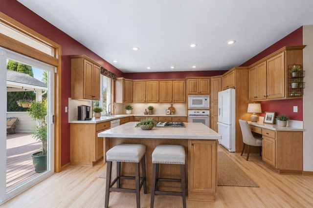 1708 W Cinnibar Ln, Spokane, WA 99224