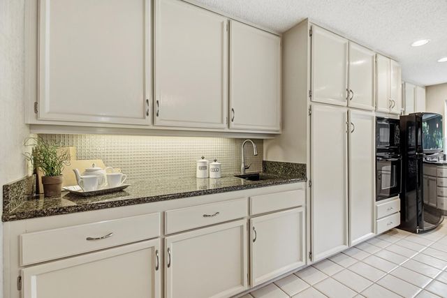 11371 Gold Country Blvd, Gold River, CA 95670