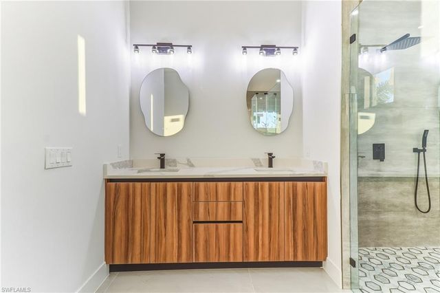 4817 SW 18th AVE, Cape Coral, FL 33914