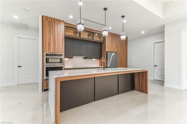 4817 SW 18th AVE, Cape Coral, FL 33914