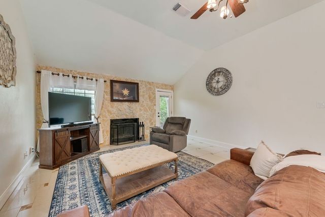 10213 Long Rifle Drive, Fort Worth, TX 76108