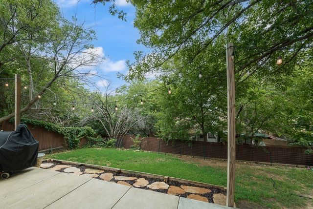 10213 Long Rifle Drive, Fort Worth, TX 76108