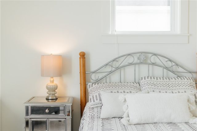 634 SW B Street, Bentonville, AR 72712