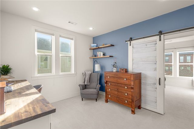 634 SW B Street, Bentonville, AR 72712